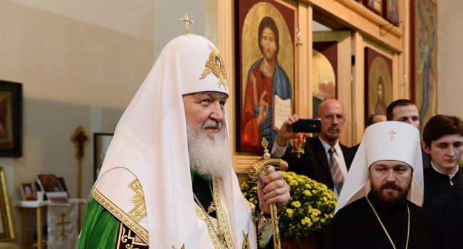 «Так даже не боролись за язык»: журналист рассказал, для чего России украинская церковь 