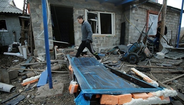 Переселенцы, потерявшие имущество на Донбассе, отсудили у Кабмина миллион долларов 