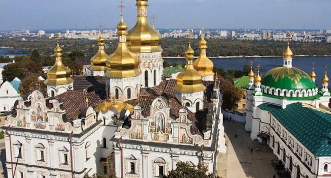 Политолог: нам стоит заранее подготовиться к «войне за лавры» Политолог: нам стоит заранее подготовиться к «войне за лавры»