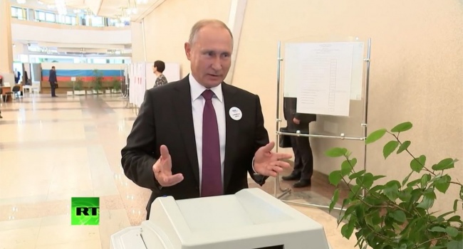 Путину удалось проголосовать на выборах мэра Москвы лишь с третьего раза – в сети появилось видео конфуза