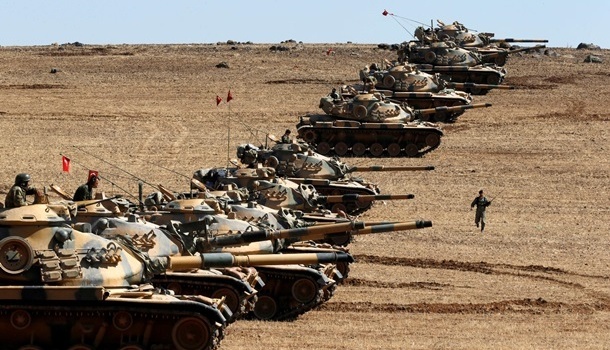Анкара перебросила танки в район границы с Сирией