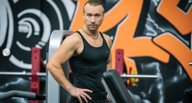 «Украинский султан»: Олег Винник восхитил новым снимком со спортзала, продемонстрировав идеально тело 