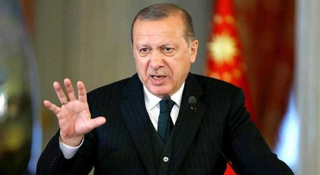 Турция искореняет доллар США: Эрдоган запретил покупать недвижимость за «баксы»