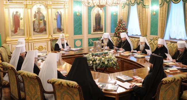 Пазл санкций против РФ, похоже, сложился окончательно: священнослужители РПЦ станут невыездными