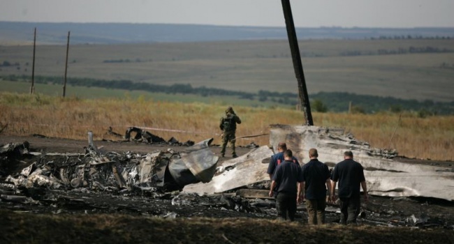 Пока Россия не возьмет на себя ответственность за сбитый Боинг, у них будут регулярно происходить авиакатастрофы, – блогер