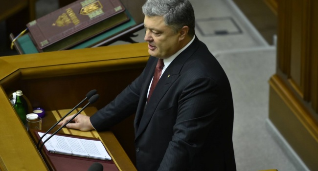 Демарш в Верховной Раде Украины: депутаты отреагировали на «размосковление» украинской церкви