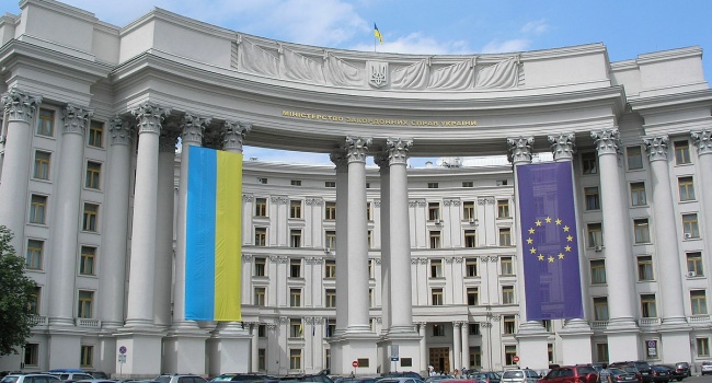 Киев официально проинформировал Москву о разрыве дружбы Киев официально проинформировал Москву о разрыве дружбы
