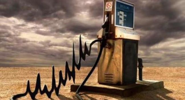 ИноСМИ: всплеск цен на нефть до 100 долларов повлечет рост стоимости бензина