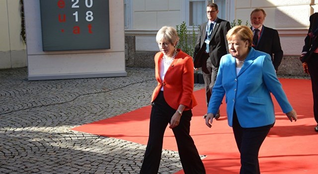 Эксперт: Меркель оскорбила Мэй не из-за Вrexit 