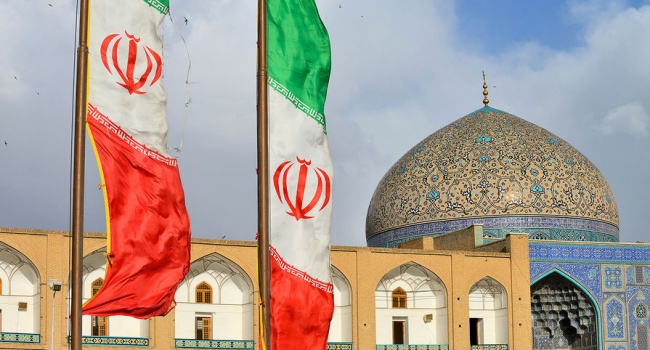 Даешь революцию! В США раскрыли настоящие цели введения санкций против Ирана
