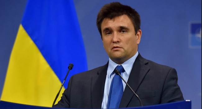 В МИД Украины подтвердили скрытую раздачу паспортов Венгрии жителям Закарпатья В МИД Украины подтвердили скрытую раздачу паспортов Венгрии жителям Закарпатья