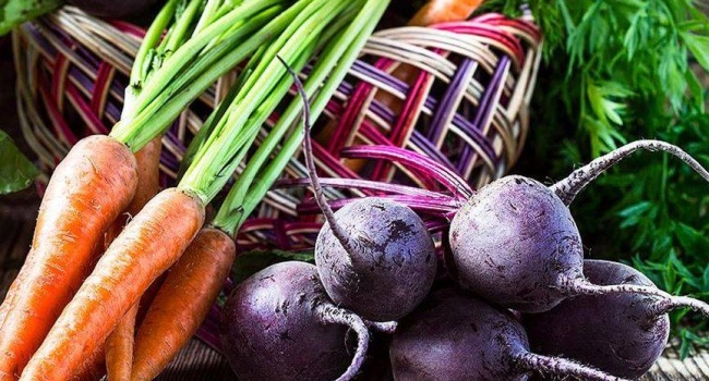 В Украине рекордный рост цен на морковь и свеклу