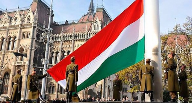 Венгрия пригрозила Украине высылкой консула