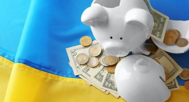 Госдолг Украины в долларах третий месяц подряд сокращается