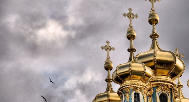 Автокефалия для УПЦ: российский публицист заявил о религиозной войне в Украине