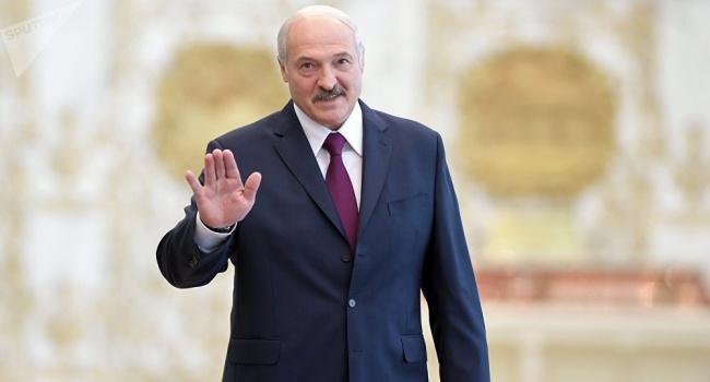 Лукашенко в срочном порядке приказал укрепить границу Беларуси с Украиной