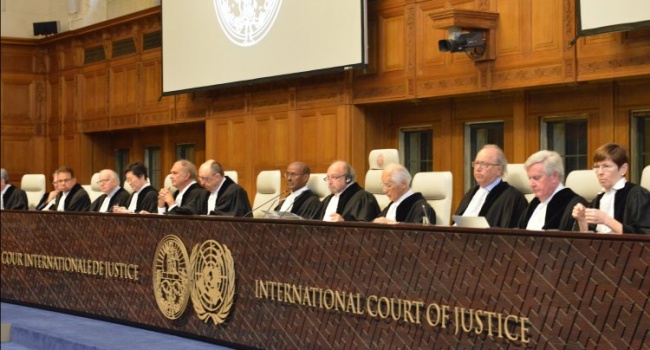 «Материалов за время войны достаточно»: скоро суд в Гааге перейдет к расследованию военных преступлений, совершенных Путиным 