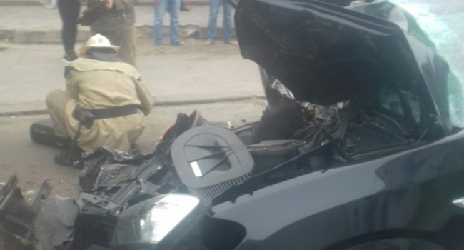 Жуткое ДТП в Харькове: BMW на полной скорости протаранил маршрутку. Есть пострадавшие