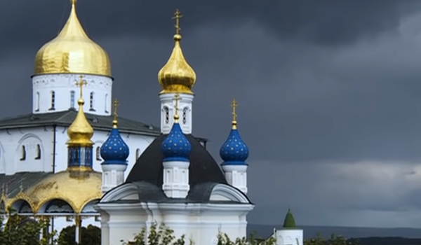 «Вашей автокефалии не будет!» В Почаевской лавре загрустили по Януковичу «Вашей автокефалии не будет!» В Почаевской лавре загрустили по Януковичу