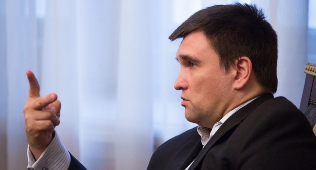 Климкин: «Каждый, кто едет в Россию, должен понимать, что ему угрожают провокации» Климкин: «Каждый, кто едет в Россию, должен понимать, что ему угрожают провокации»