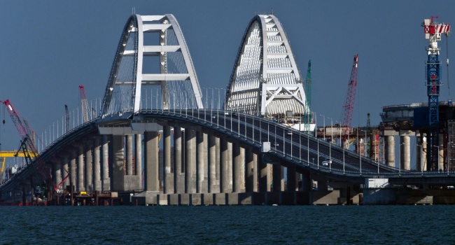 Активист рассказал, что может стать причиной обрушения Крымского моста