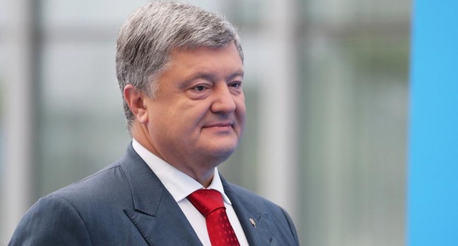 Политолог: Порошенко выходит на старт с полным пакетом – с вполне конкретными результатами 5 лет работы Политолог: Порошенко выходит на старт с полным пакетом – с вполне конкретными результатами 5 лет работы