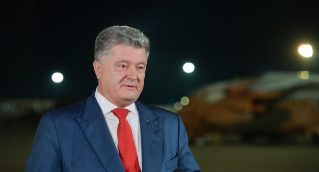 Порошенко великолепно разыграл ситуации с томосом в преддверии выборов, расшевелив еще больше «осиное гнездо» в Кремле Порошенко великолепно разыграл ситуации с томосом в преддверии выборов, расшевелив еще больше «осиное гнездо» в Кремле