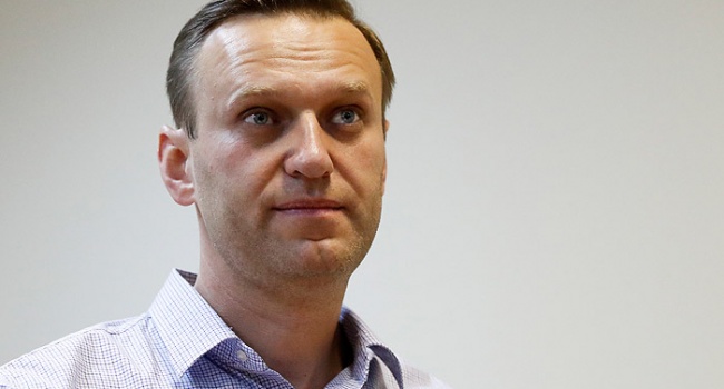 Оппозиционер Навальный вышел на свободу Оппозиционер Навальный вышел на свободу