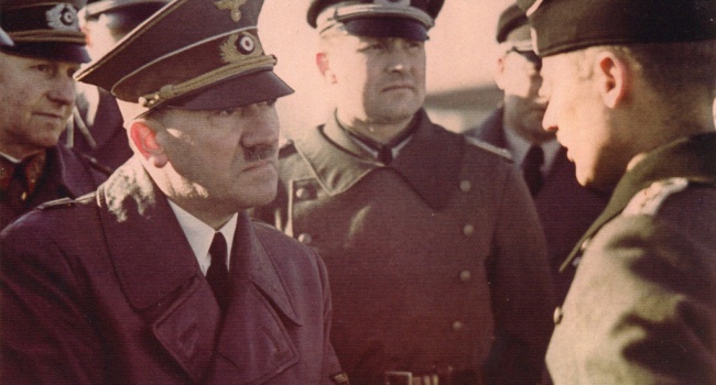 ЦРУ обнародовало доклад о нетрадиционной сексуальной ориентации Гитлера