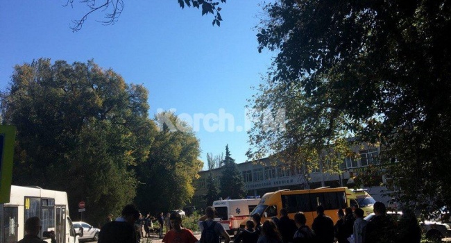 Муждабаев: сегодня в Крыму есть стукачи даже в каждом детском саду, а тут какой-то студент смастерил бомбу и пронес ее в колледж Муждабаев: сегодня в Крыму есть стукачи даже в каждом детском саду, а тут какой-то студент смастерил бомбу и пронес ее в колледж