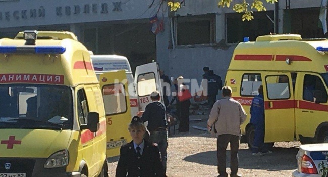 Выживший ученик колледжа в Керчи рассказал подробности о взрывах Выживший ученик колледжа в Керчи рассказал подробности о взрывах