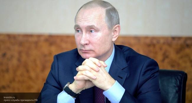 Bloomberg: Путинская политика сильного лидера начинает надоедать россиянам