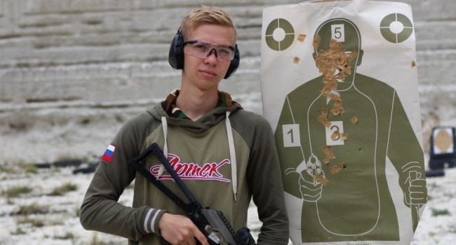 Муждабаев о спецподготовке Рослякова: это «маленький Путин», он ничем не отличается от большого, кроме меньшего количества жертв Муждабаев о спецподготовке Рослякова: это «маленький Путин», он ничем не отличается от большого, кроме меньшего количества жертв