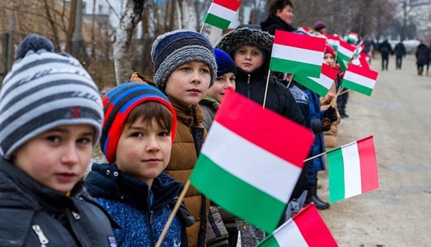Будапешт в два раза увеличит помощь венгерскому меньшинству в Закарпатской области 