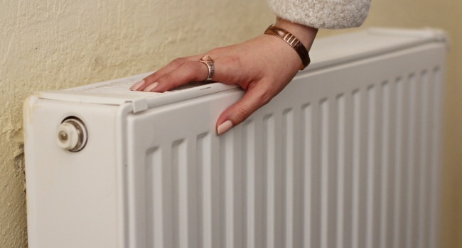 В Киеве начали подавать отопление в жилые дома