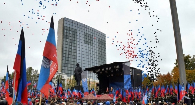 Украинский политолог: санкции Путина приведут к признанию независимости Донбасса
