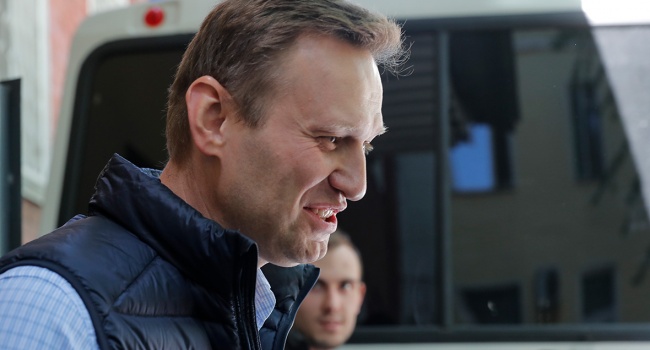 Муждабаев: нет больше Навального, «состарился» на глазах и умер как лидер