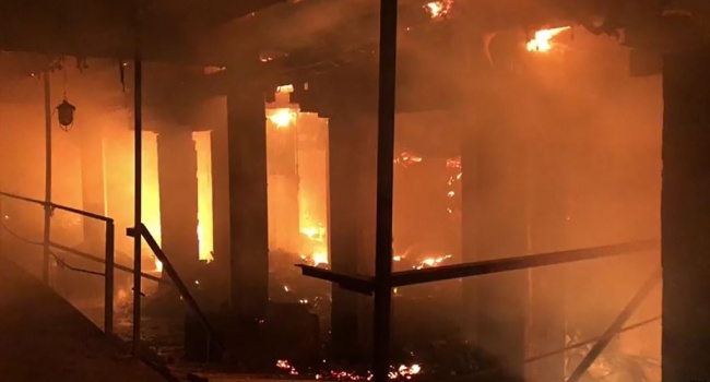 Стала известна возможная причина пожара на предприятии в Харьковской области 