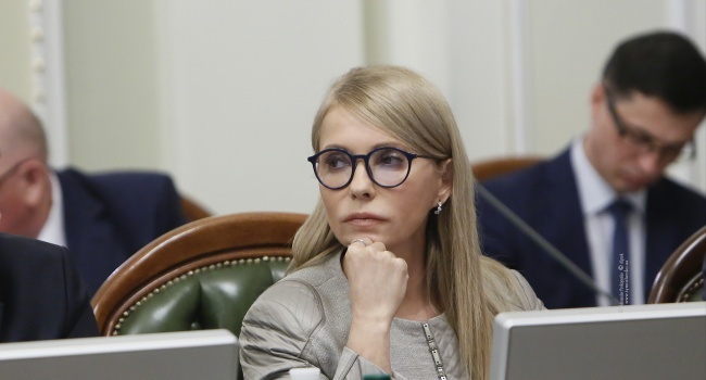 Политолог: Тимошенко готова завтра костьми лечь, лишь бы заблокировать принятие антироссийских законов по Азову