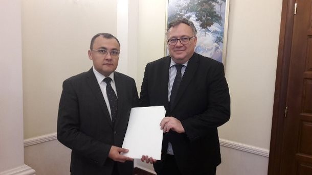 В Украину прибыл новый посол Венгрии и приступил к изучению языка