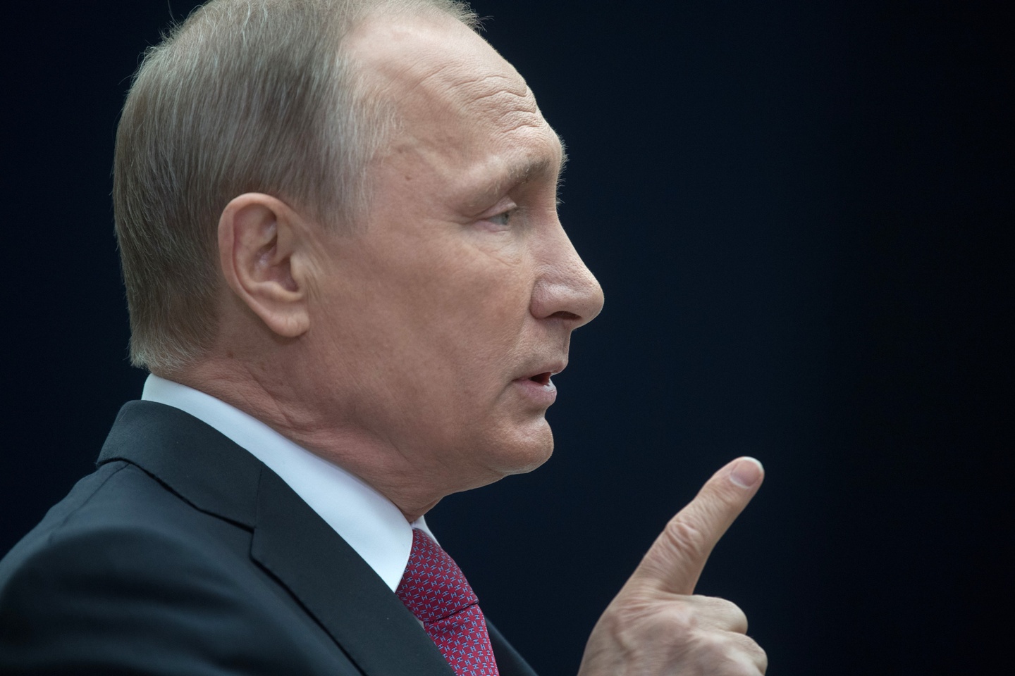 Путин вид сбоку