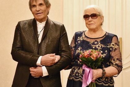 Бари Алибасов женился на 80-летней Федосеевой-Шукшиной Бари Алибасов женился на 80-летней Федосеевой-Шукшиной