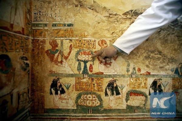 Два гроба и две мумии: в Египте нашли новую загадочную гробницу