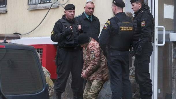 Оккупанты в Крыму арестовали 15 украинских моряков Оккупанты в Крыму арестовали 15 украинских моряков