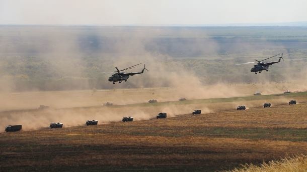 Порошенко рассказал о планах Путина соединить аннексированный Крым с оккупированным Донбассом Порошенко рассказал о планах Путина соединить аннексированный Крым с оккупированным Донбассом