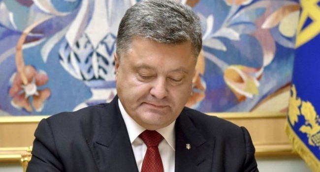 В РФ заявили, что Порошенко не видит того, как он надоел ЕС В РФ заявили, что Порошенко не видит того, как он надоел ЕС