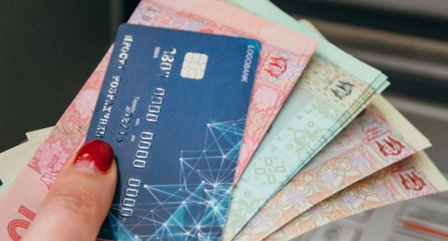 Эксперт озвучила условия, при которых в Украине будет повышаться зарплата