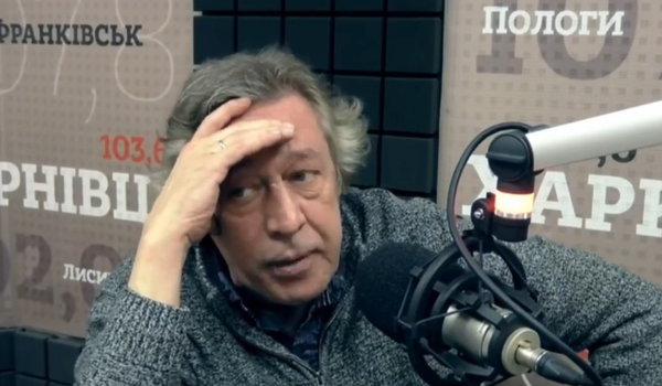 «Меня это не интересует, по барабану»: Михаил Ефремов резко высказался относительно обвинений в предательстве Родины «Меня это не интересует, по барабану»: Михаил Ефремов резко высказался относительно обвинений в предательстве Родины