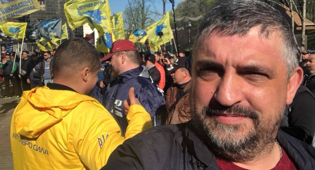 Политолог: с главным «евробляхером» нужно поступить как в фильме «Гараж» – нет машины – иди играть в другую политику Политолог: с главным «евробляхером» нужно поступить как в фильме «Гараж» – нет машины – иди играть в другую политику