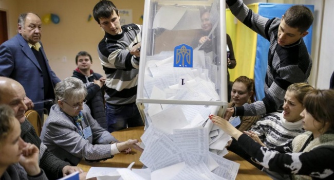 Российские СМИ: в Украине определяется новый лидер президентской гонки